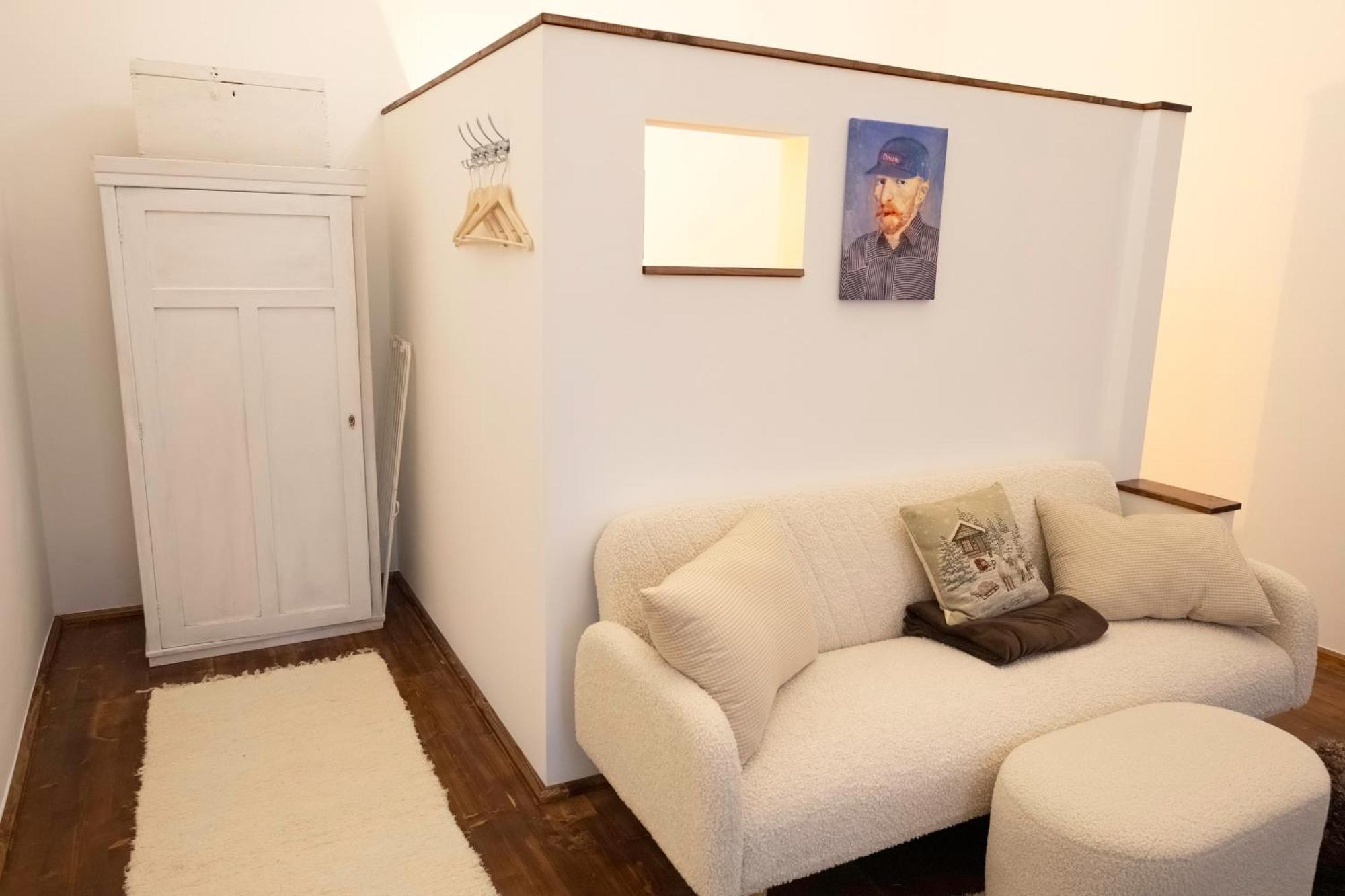 Cozy & Downtown Apartman *